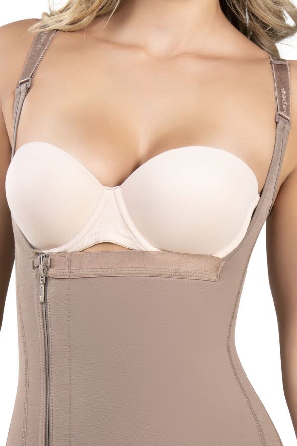 Braless compression bodysuit - Style 435 - Image 7